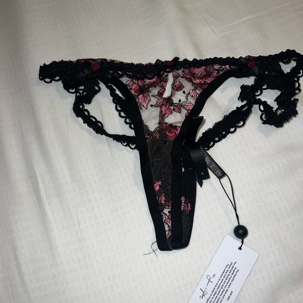 Elegant Black and pink Lace Thong